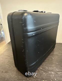 Halliburton Zero Centurion Elite Aluminum Case Suitcase Large Black 24x18x 8