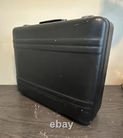 Halliburton Zero Centurion Elite Aluminum Case Suitcase Large Black 24x18x 8