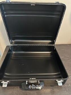 Halliburton Zero Centurion Elite Aluminum Case Suitcase Large Black 24x18x 8