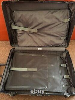 RIMOWA Topas Check-in Large, In Exceptional Condition