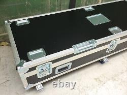 Universal Trunk Storage Flight Case Large With Wheels EX DEMO #564