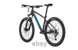 Nouveau VTT Giant Talon 1 Taille Large. Couleur Noir