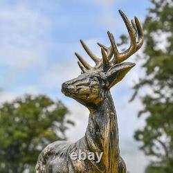 Sculpture de jardin en aluminium représentant un cerf debout antique